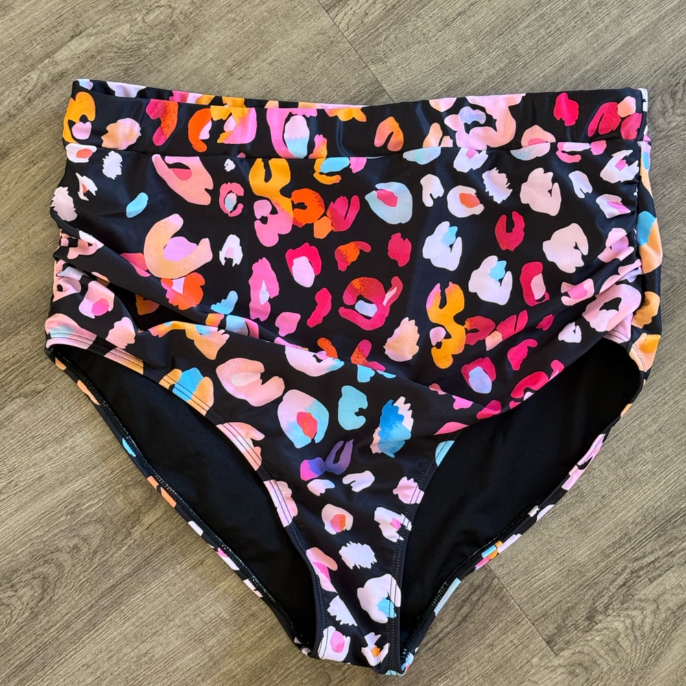 BloomChic Leopard Print Ruched High Waist Swim Bottoms Size 14-16